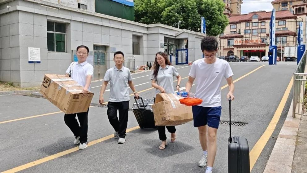 1753166979829793.jpg 3.jpg